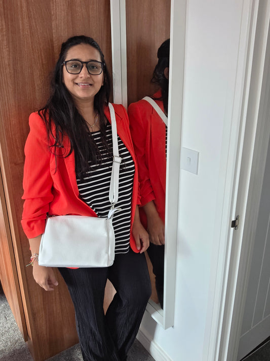 LEATHER SHOULDER BAGS